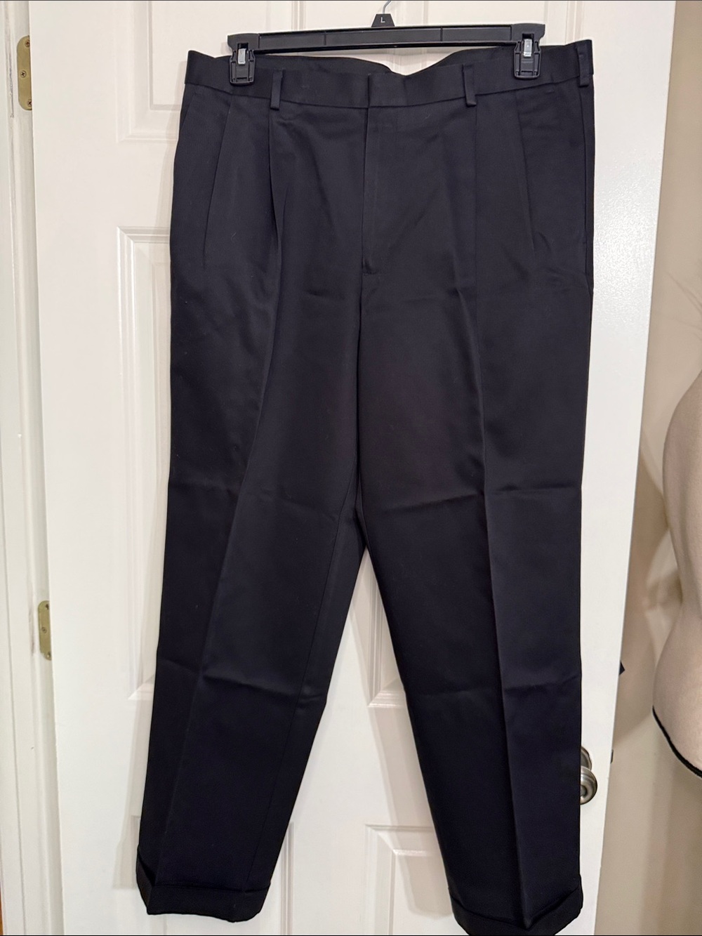 Dockers Men's Black Pleat Front Dress Pants
